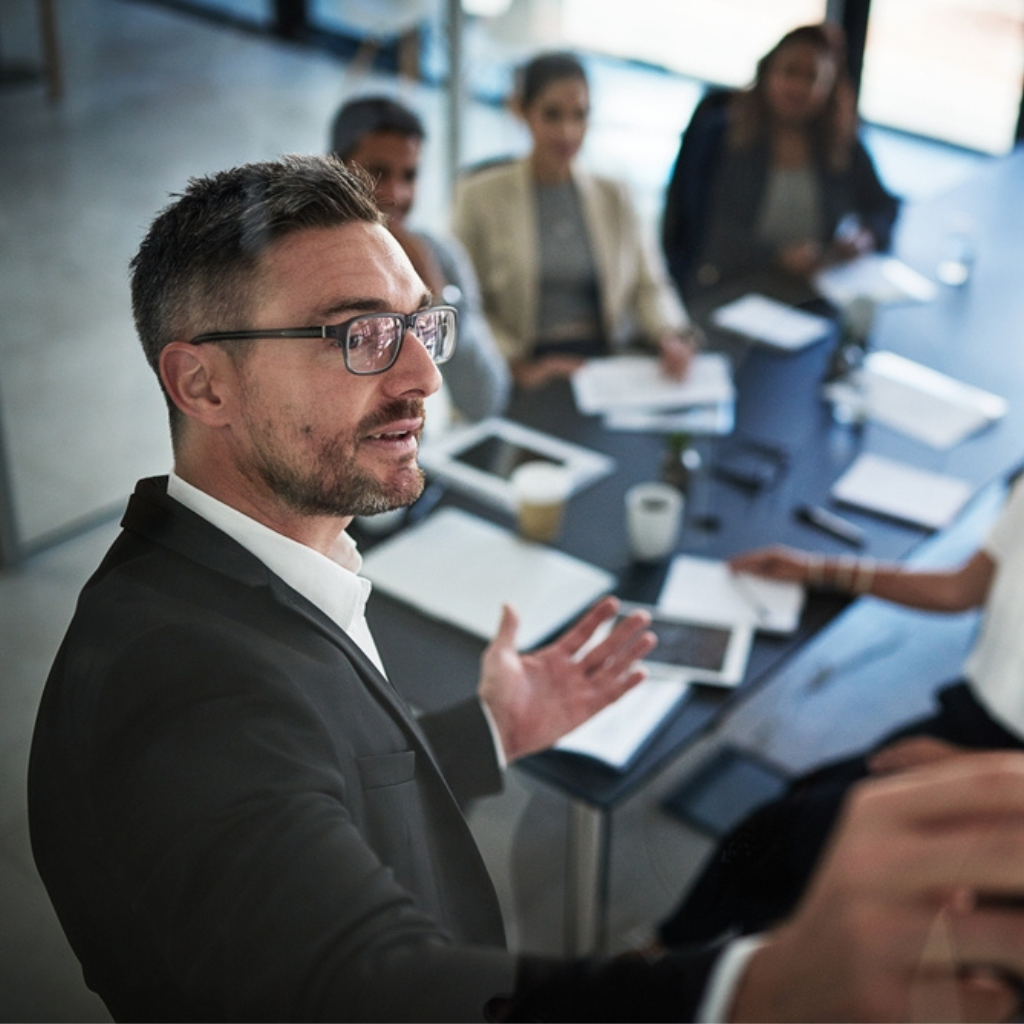 A Sales Gravy Fractional Sales Leader conducting a sales productivity audit. Illustrating the process of identifying pipeline friction and implementing Jeb Blount’s time-management frameworks to accelerate revenue growth for founders.