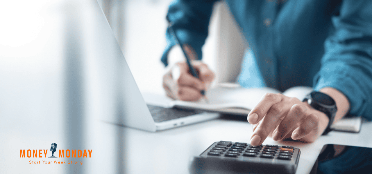 How to Sell More to Small Businesses Before Year-End: The Tax Strategy Salespeople Miss