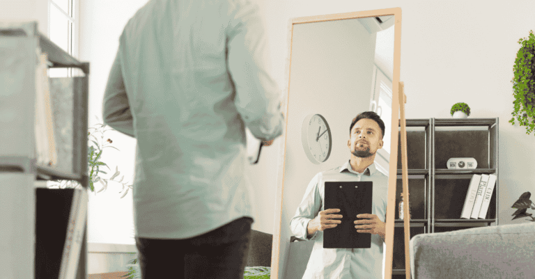 Sales Gravy sales training expert Jeb Blount Jr. shares how to rehearse a sales pitch and build the confidence to connect with any buyer.