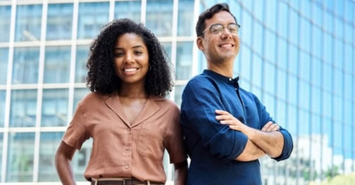 Image of two members of a small sales team that gets training from Sales Gravy